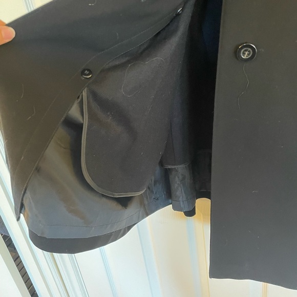 Gallery 2x black coat - Picture 4 of 5